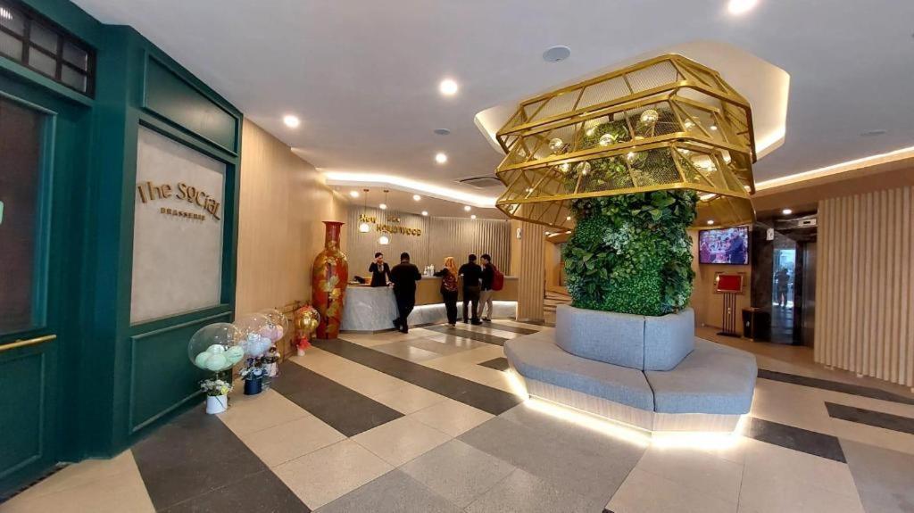 New Hollywood Hotel Pekanbaru Ngoại thất bức ảnh