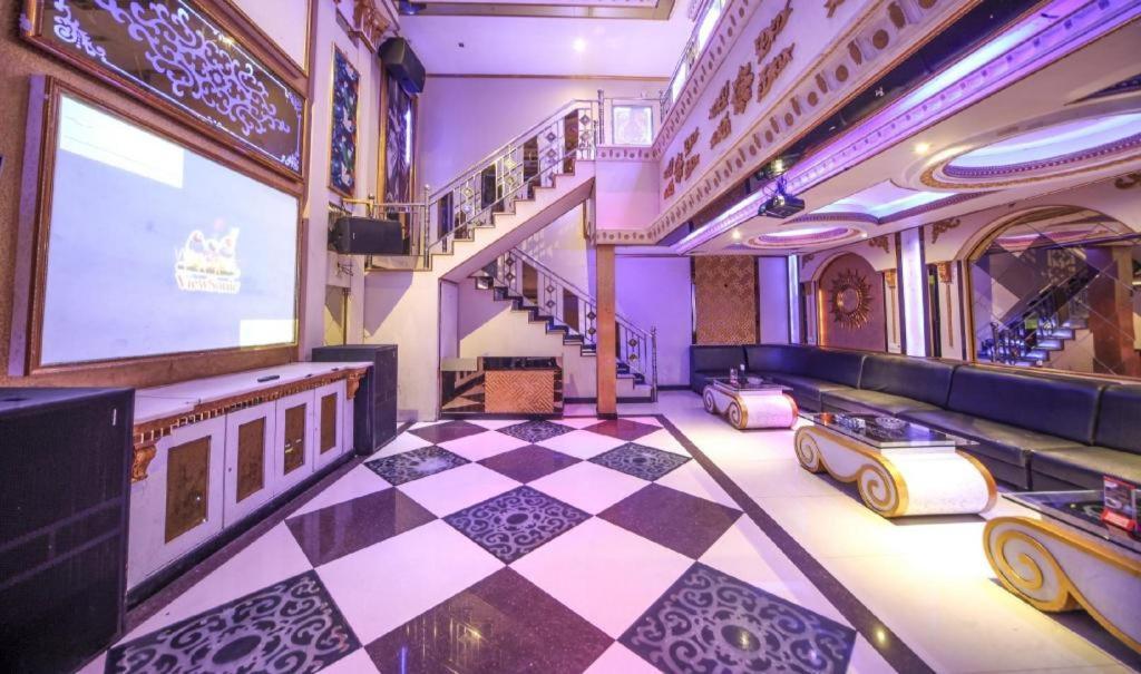 New Hollywood Hotel Pekanbaru Ngoại thất bức ảnh