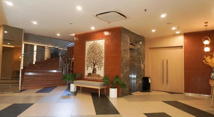 New Hollywood Hotel Pekanbaru Ngoại thất bức ảnh