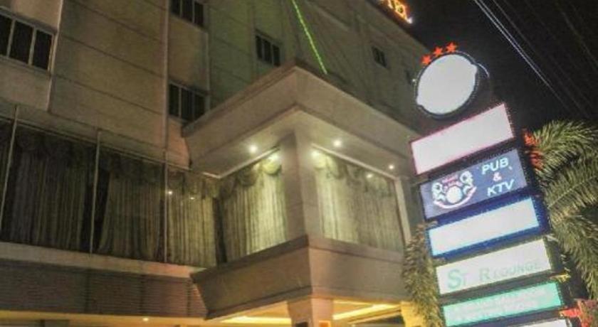 New Hollywood Hotel Pekanbaru Ngoại thất bức ảnh